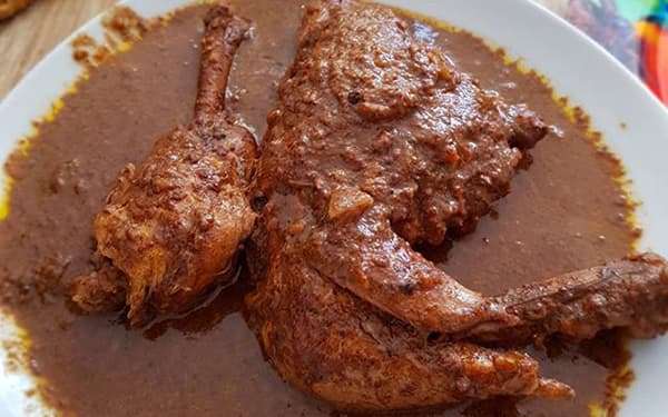 طرز تهیه‌ی خورشت فسنجون